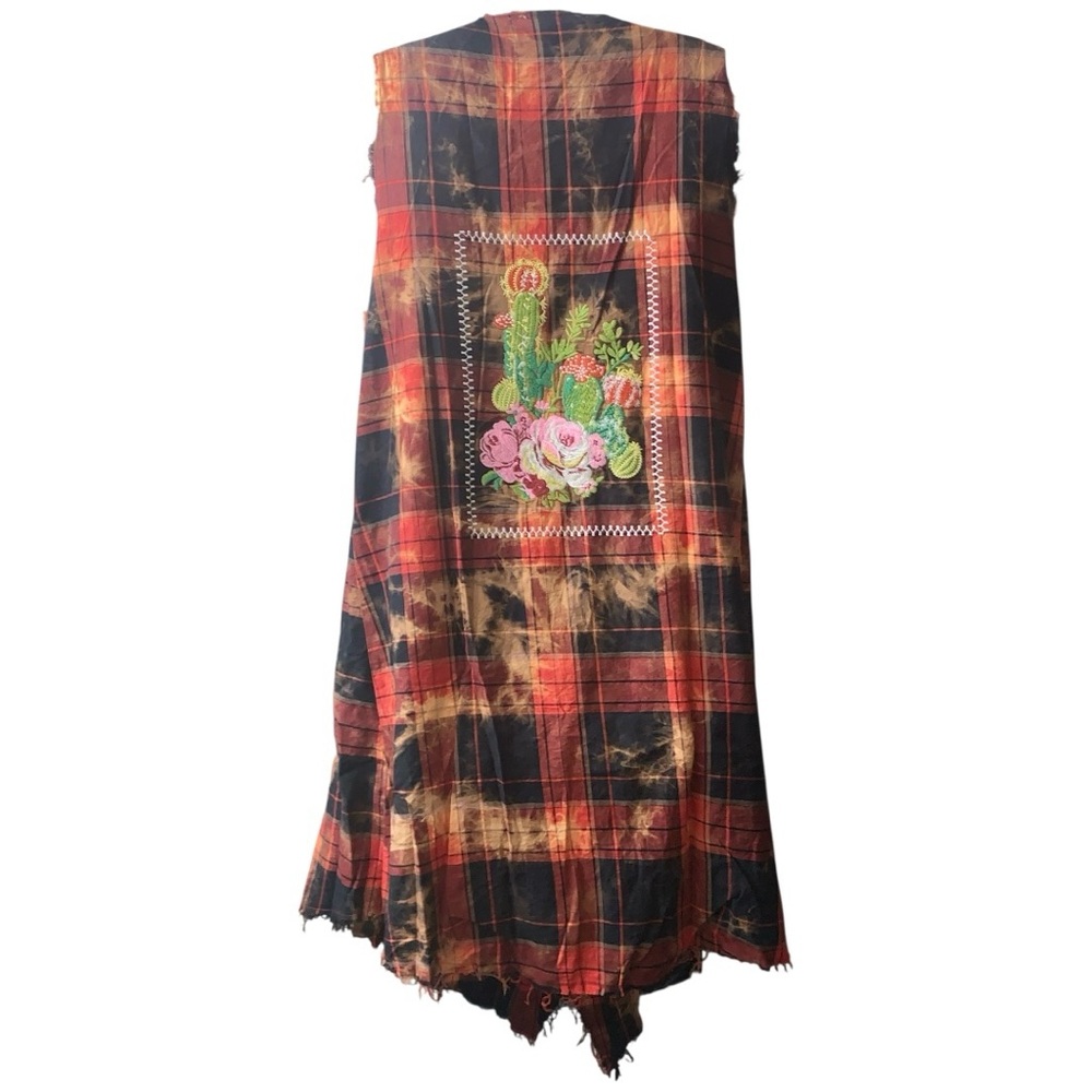 Savanna Jane Plaid Vest - Picture 2 of 6